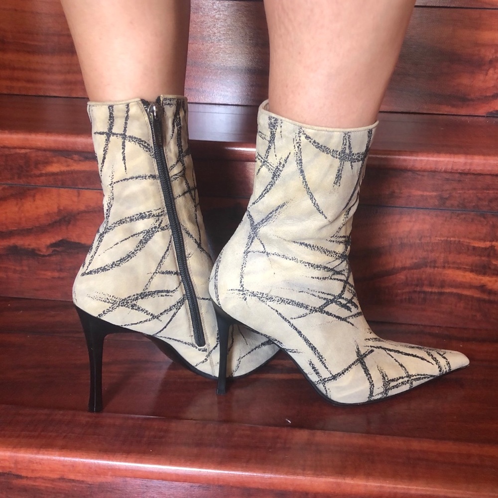 Ankle booties
